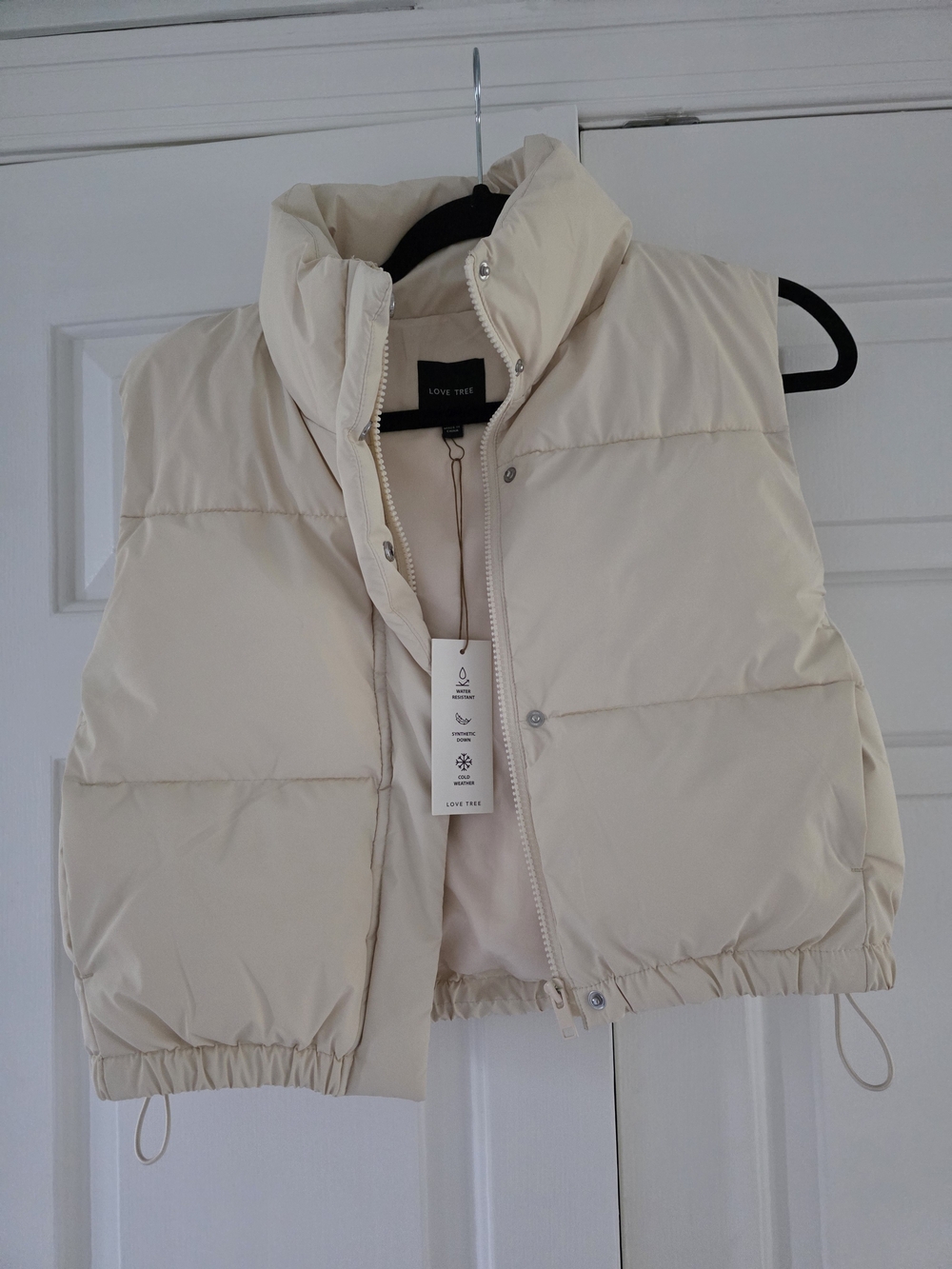 Love Tree Cropped Puffer Vest in Cream